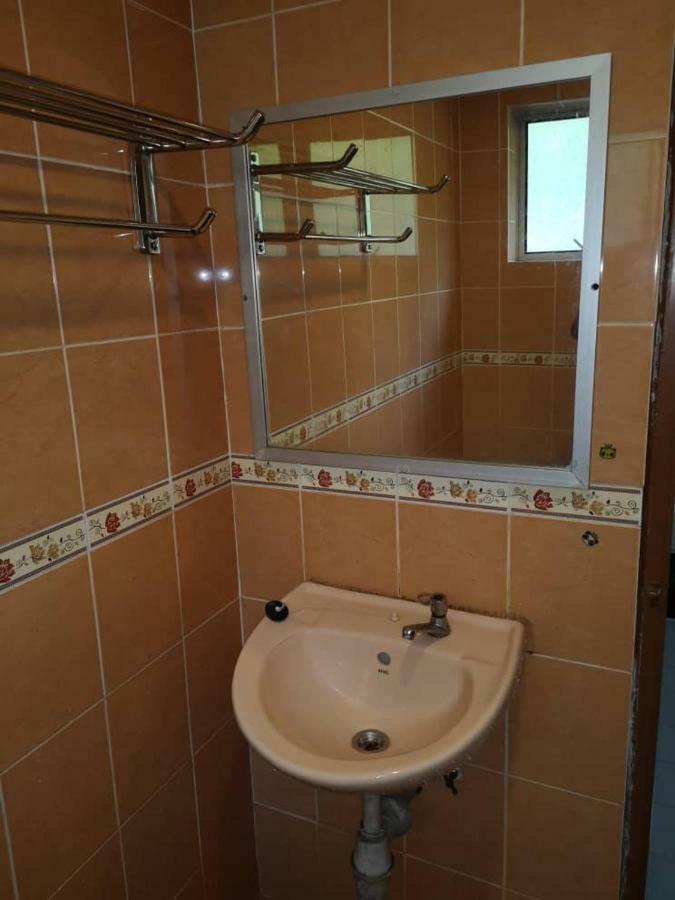 Seri Ratu Hotel & Spa Петалинг Джая Екстериор снимка